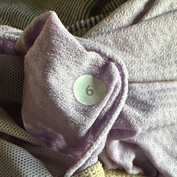 lululemon lilac power technique Tank Top size 6 - Picture 5 of 5